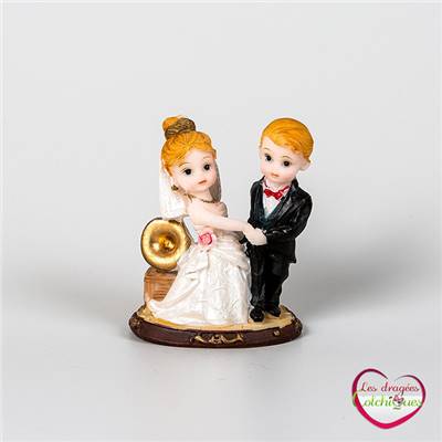 Figurine piéce montée marié musique 8 cm seul