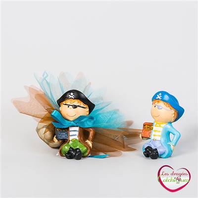 Figurine pirate moyen modéle 8 cm + tulle